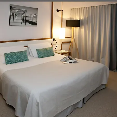 Atlantic & Ξενοδοχείο