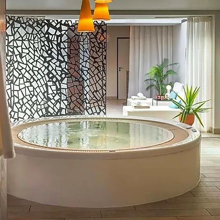 Atlantic Hôtel&spa Hotel 4*